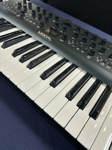 Modal Electronics - MODAL ARGON8 SYNTHESIZER - 37 KEYS 2